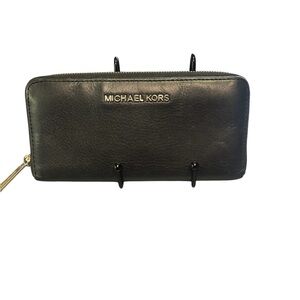 Michael Kors Black Leather Wallet with Gold Accents 8 x 4 inches card holder